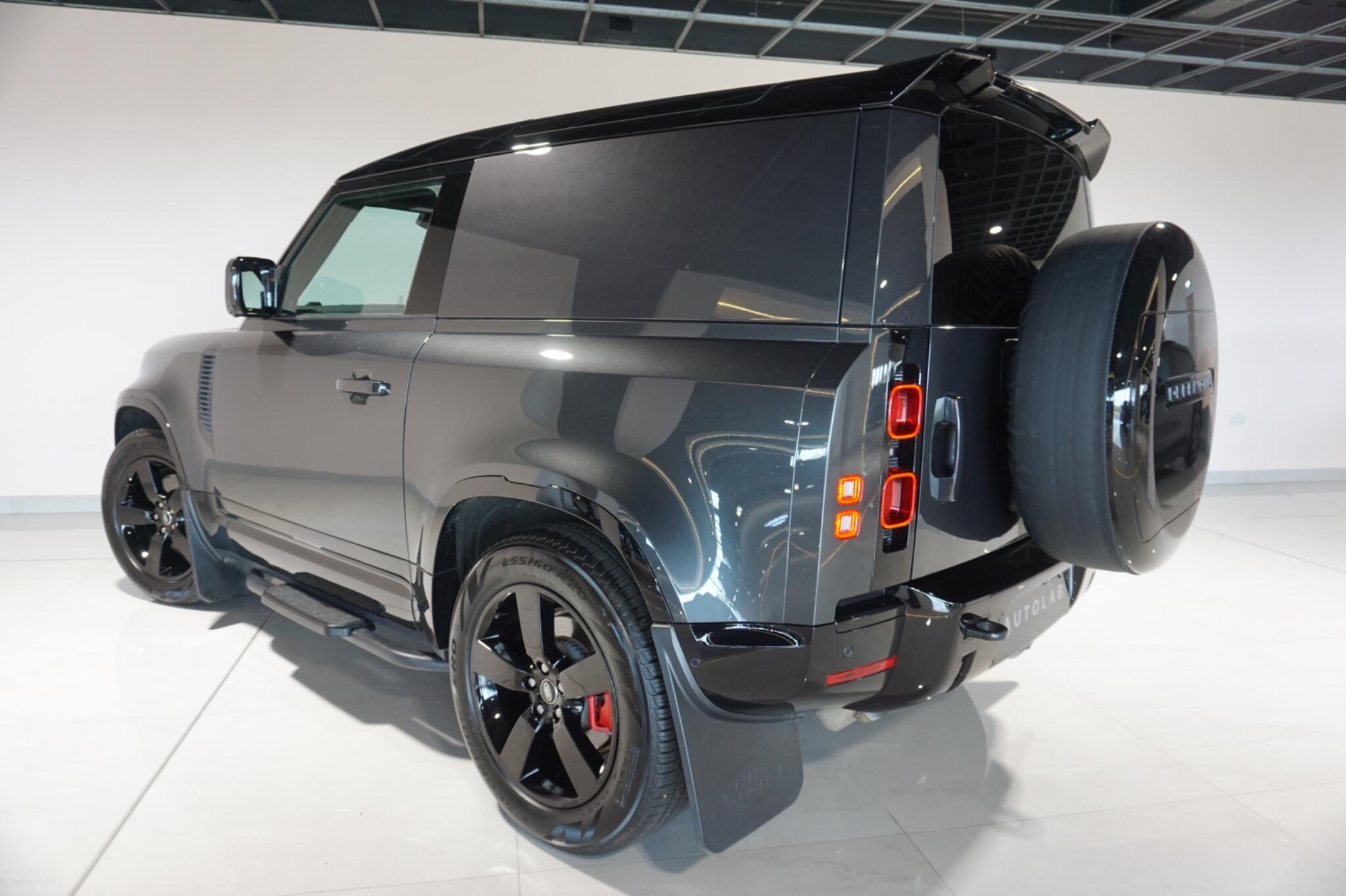 Land Rover Defender 90 3.0 D300 MHEV X-Dynamic HSE Hard Top SUV 3dr Diesel Auto 4WD SWB Euro 6 (s/s) (300 ps)